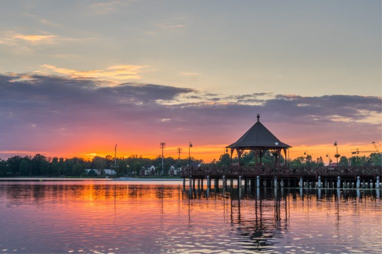 Jakie miasta warto zwiedzić na Mazurach?